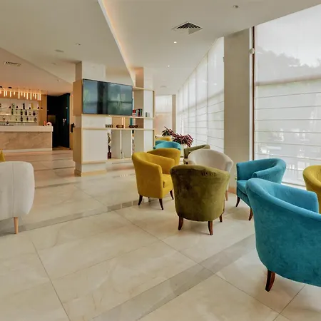 Mirabelle غولدن ساندز