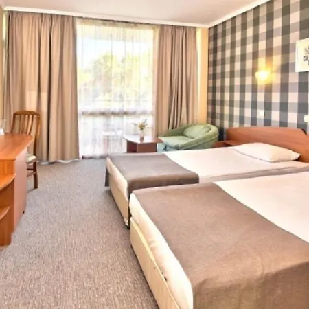 Mirabelle 4*